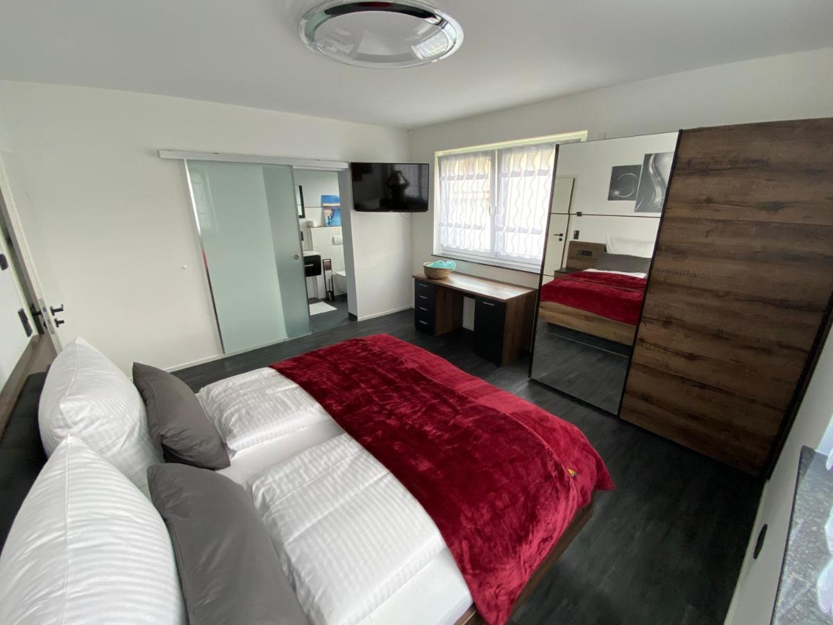 Apartments Saaldorf-Ferienhaus Mit 6 Apartments 45Qm-120Qm Direkt Am Thueringer Meer-Bleilochtalsperre Bad Lobenstein Bagian luar foto
