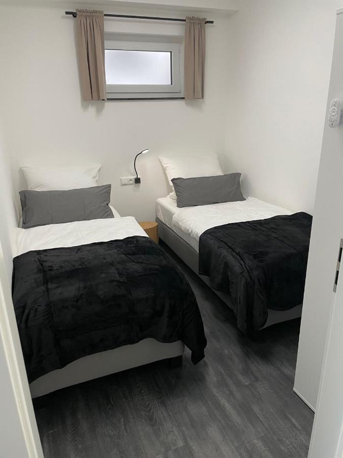 Apartments Saaldorf-Ferienhaus Mit 6 Apartments 45Qm-120Qm Direkt Am Thueringer Meer-Bleilochtalsperre Bad Lobenstein Bagian luar foto