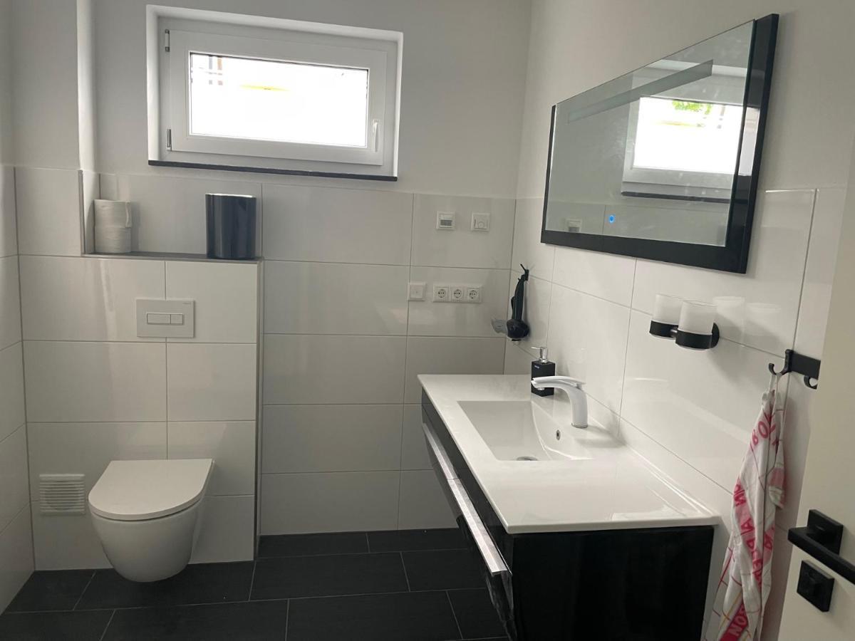 Apartments Saaldorf-Ferienhaus Mit 6 Apartments 45Qm-120Qm Direkt Am Thueringer Meer-Bleilochtalsperre Bad Lobenstein Bagian luar foto
