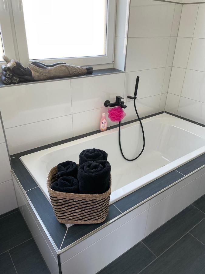 Apartments Saaldorf-Ferienhaus Mit 6 Apartments 45Qm-120Qm Direkt Am Thueringer Meer-Bleilochtalsperre Bad Lobenstein Bagian luar foto