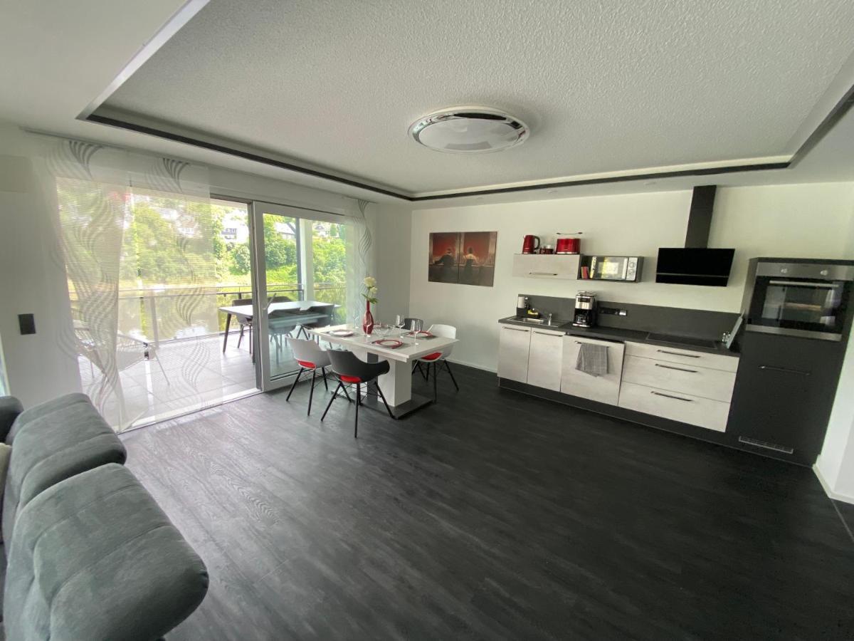 Apartments Saaldorf-Ferienhaus Mit 6 Apartments 45Qm-120Qm Direkt Am Thueringer Meer-Bleilochtalsperre Bad Lobenstein Bagian luar foto
